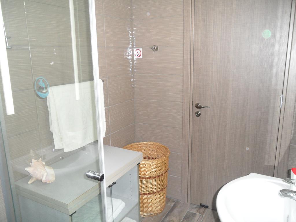 Sunshine Apts, Two Bedroom , Free Internet, No 3 Ayia Napa Exterior foto