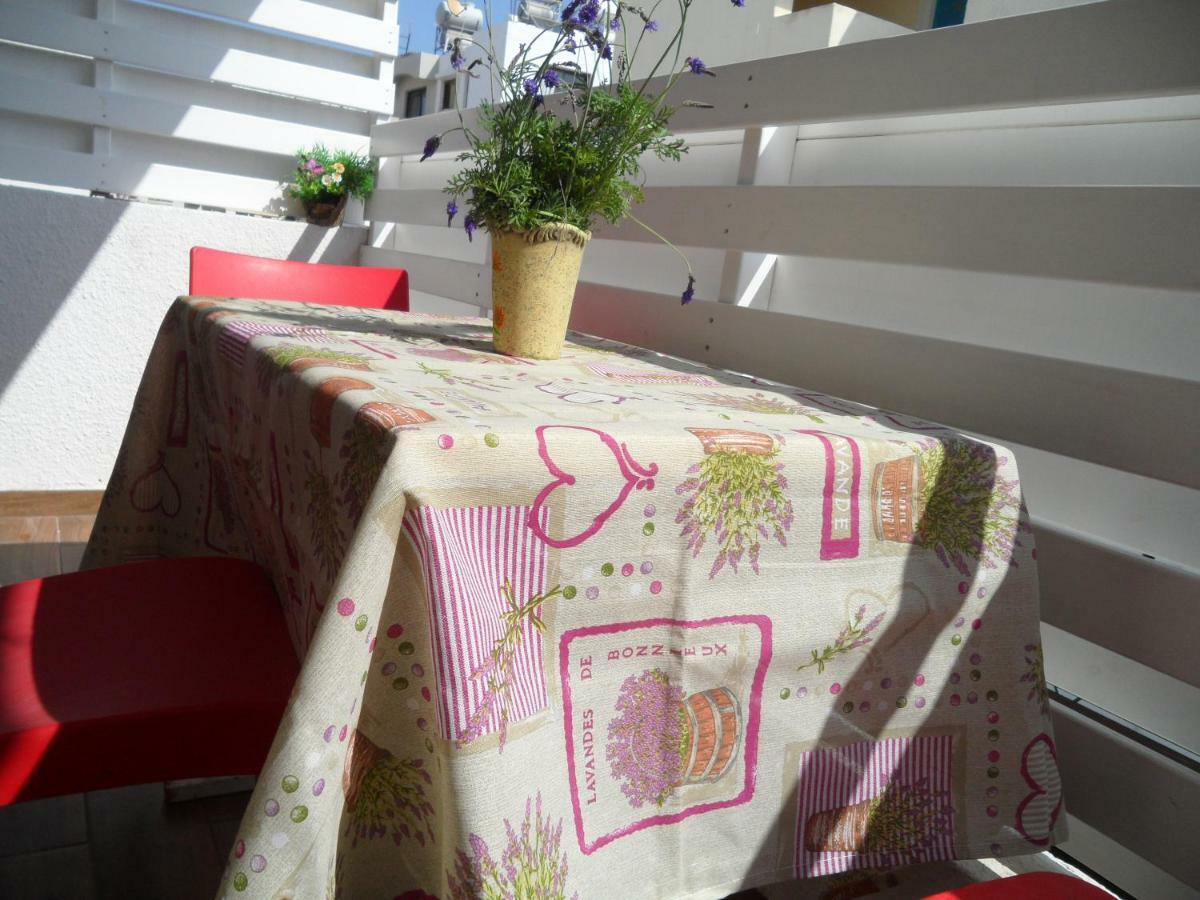 Sunshine Apts, Two Bedroom , Free Internet, No 3 Ayia Napa Exterior foto
